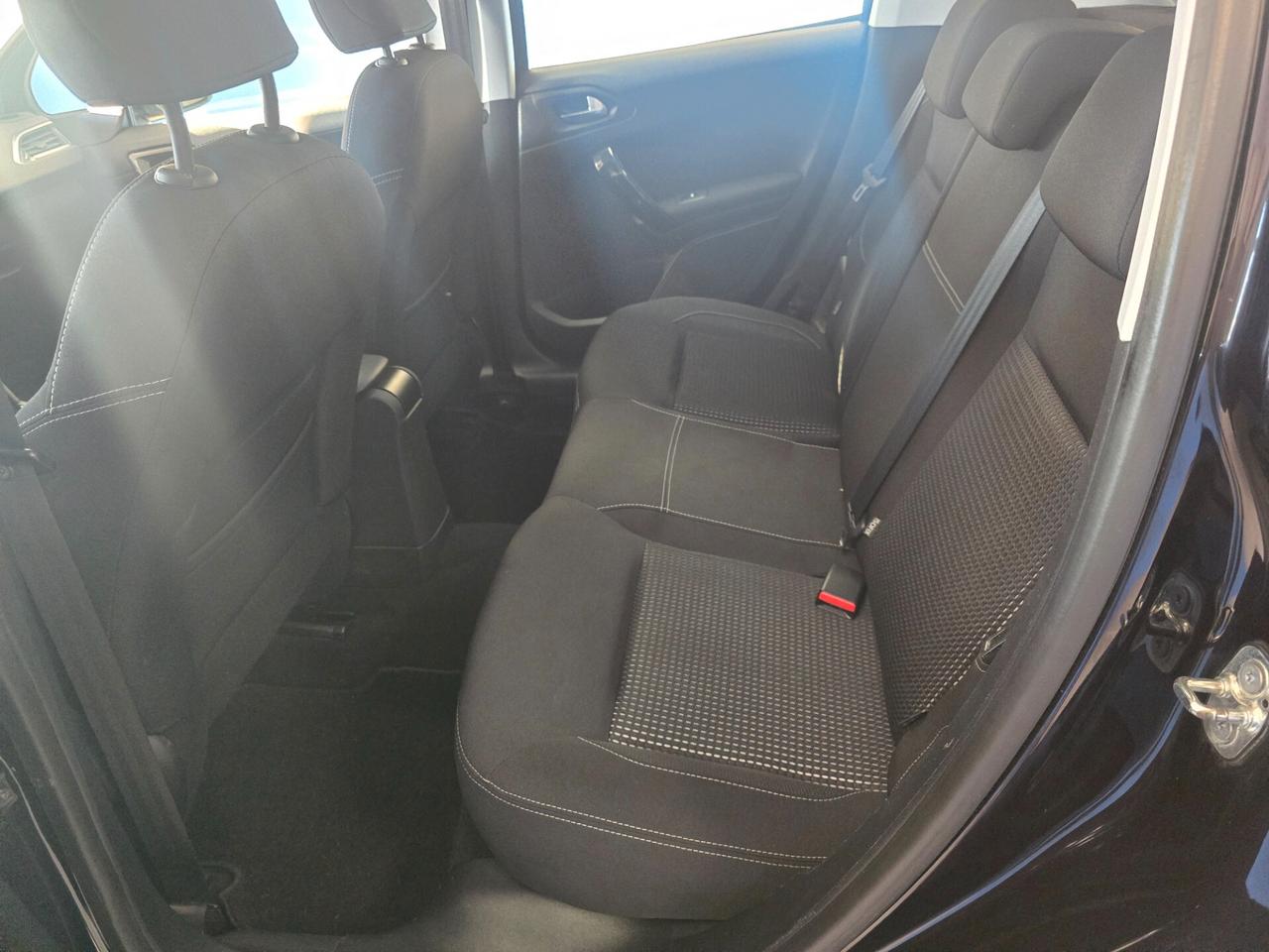 Peugeot 208 PureTech 82 5 porte Allure