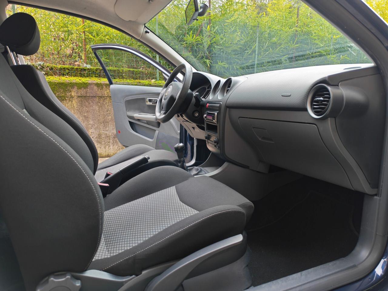 Seat Ibiza 1.4 BENZINA 85cv / 121.000km