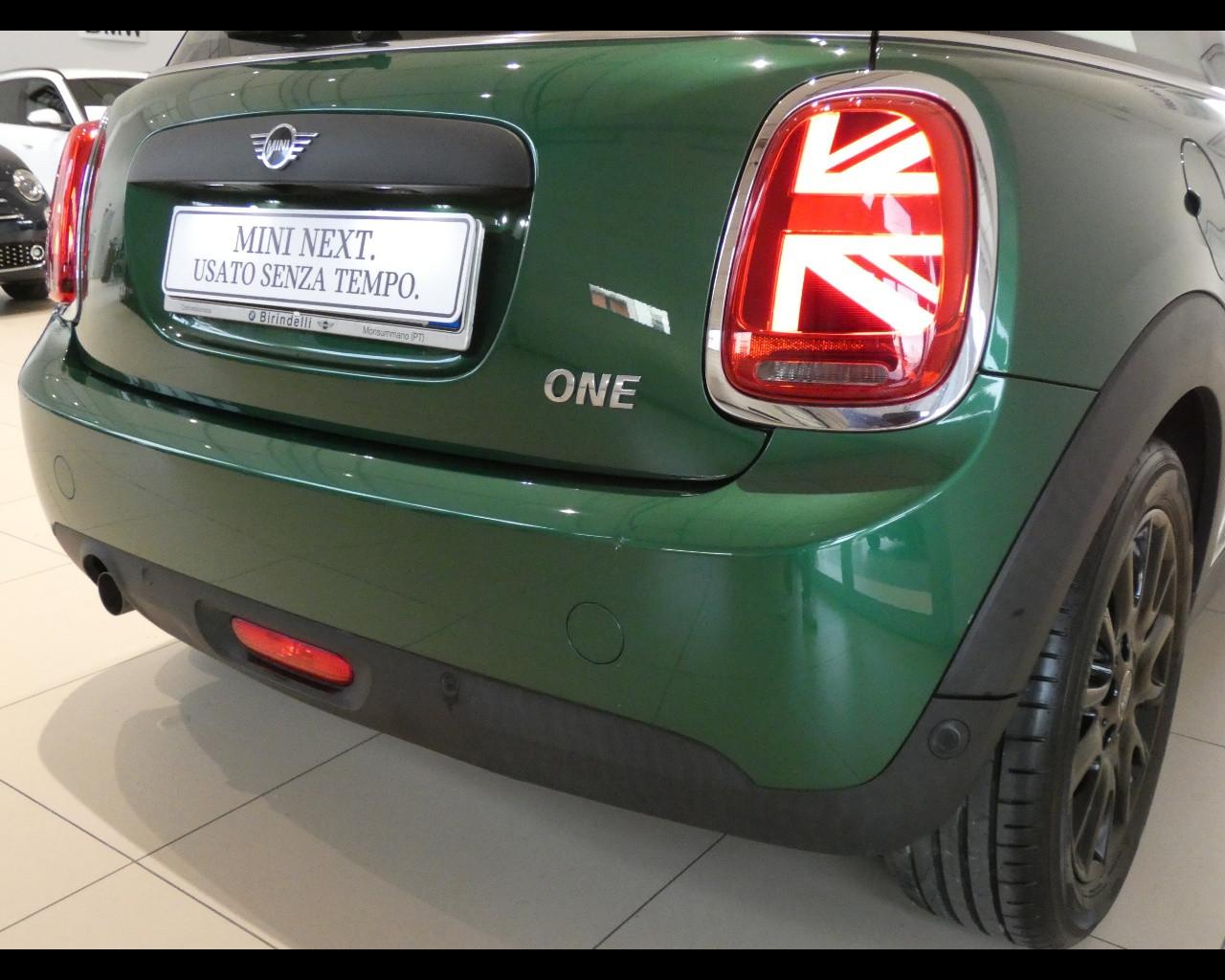 MINI Mini 4ª serie (F56) - Mini 1.5 One 75 CV Baker Street