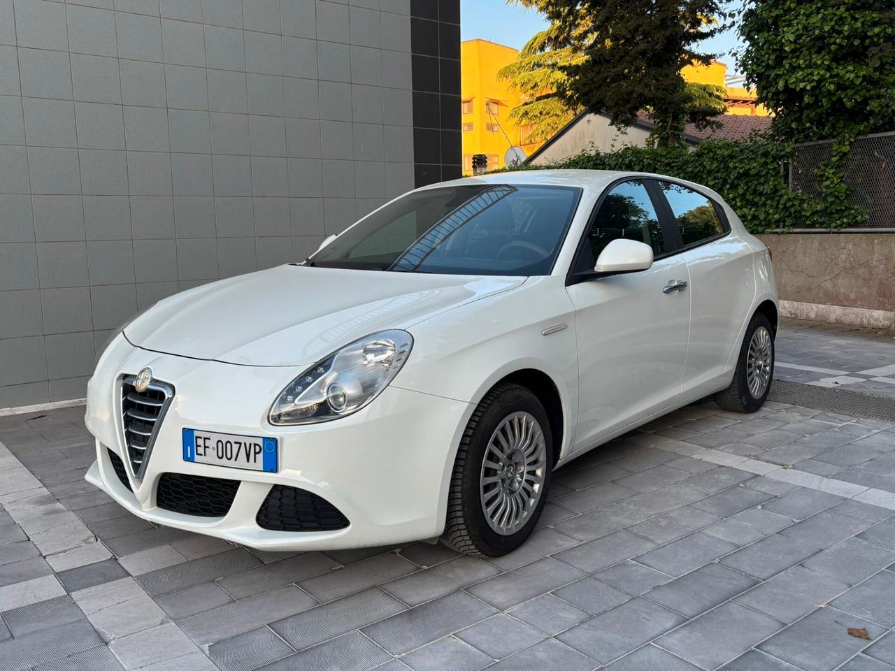 Alfa Romeo Giulietta 1.6 JTDm-2 105 CV Exclusive