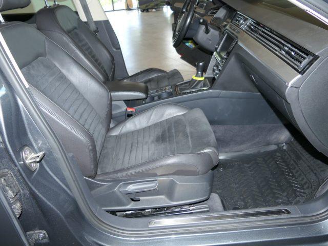 VOLKSWAGEN Passat Variant 2.0 TDI Highline BlueMotion Technology