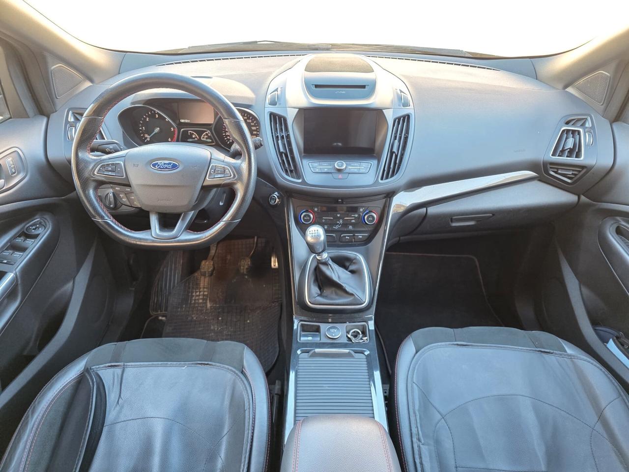 Ford Kuga 1.5 TDCI 120 CV S&S 2WD ST-Line