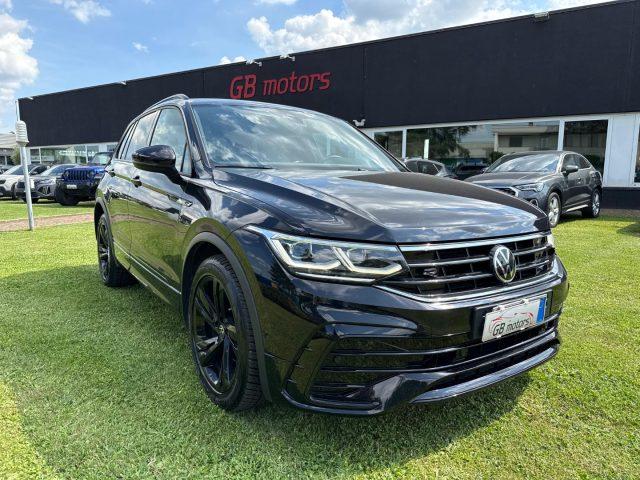VOLKSWAGEN Tiguan 2.0 TDI 150 CV SCR DSG R-Line NAVI - LED - ACC