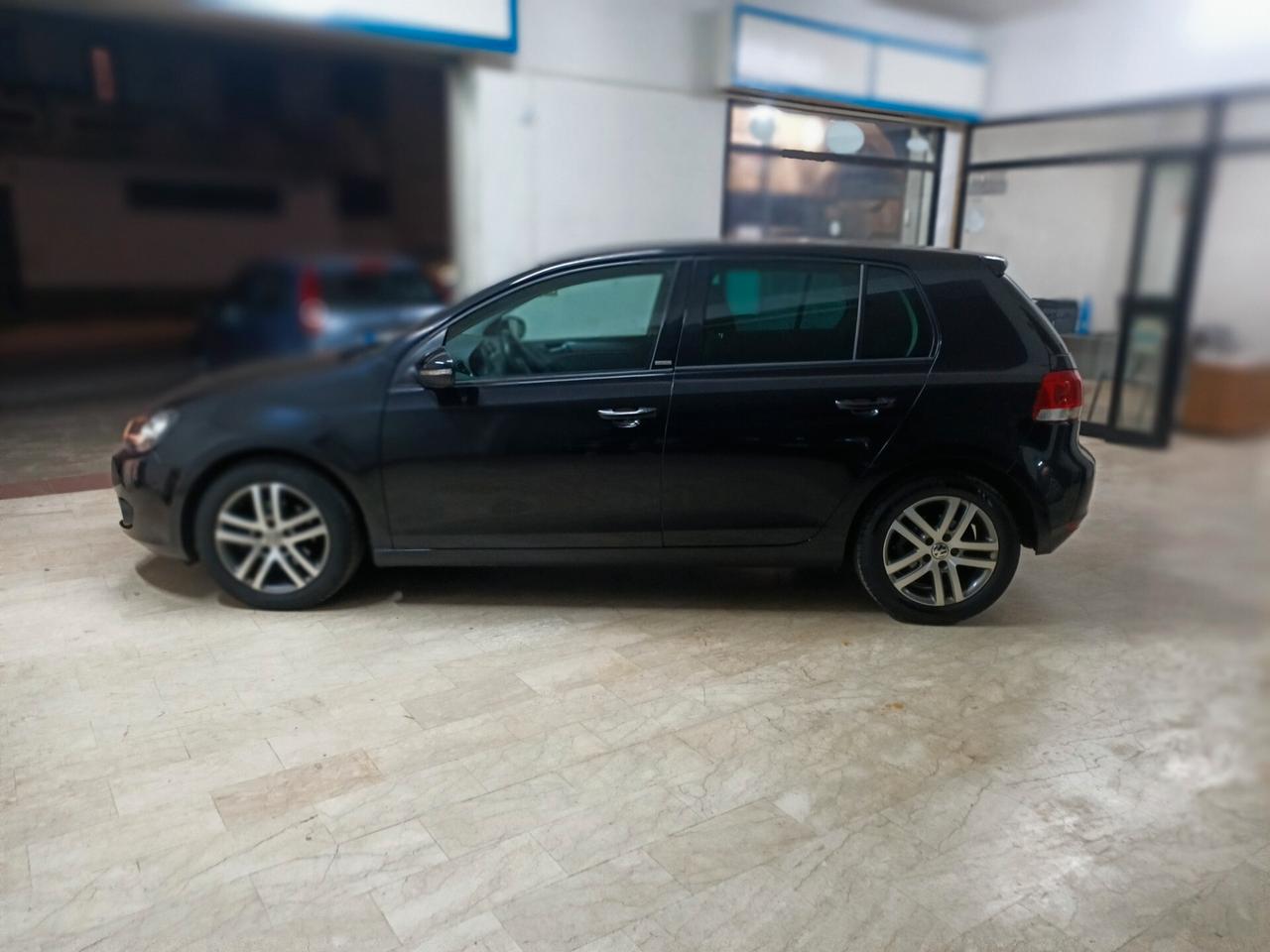 Golf 6 1.6 tdi highline - DISTRIBUZIONE APPENA EFFETTUATA STRAFUL DI ACCESSORI - 2011
