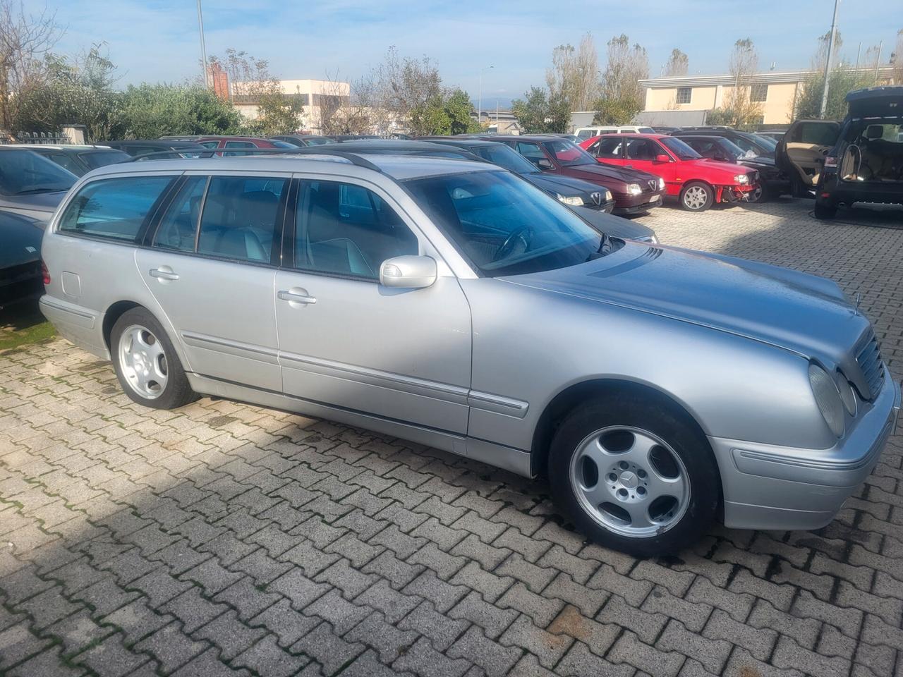 Mercedes-benz E 320 4 matic