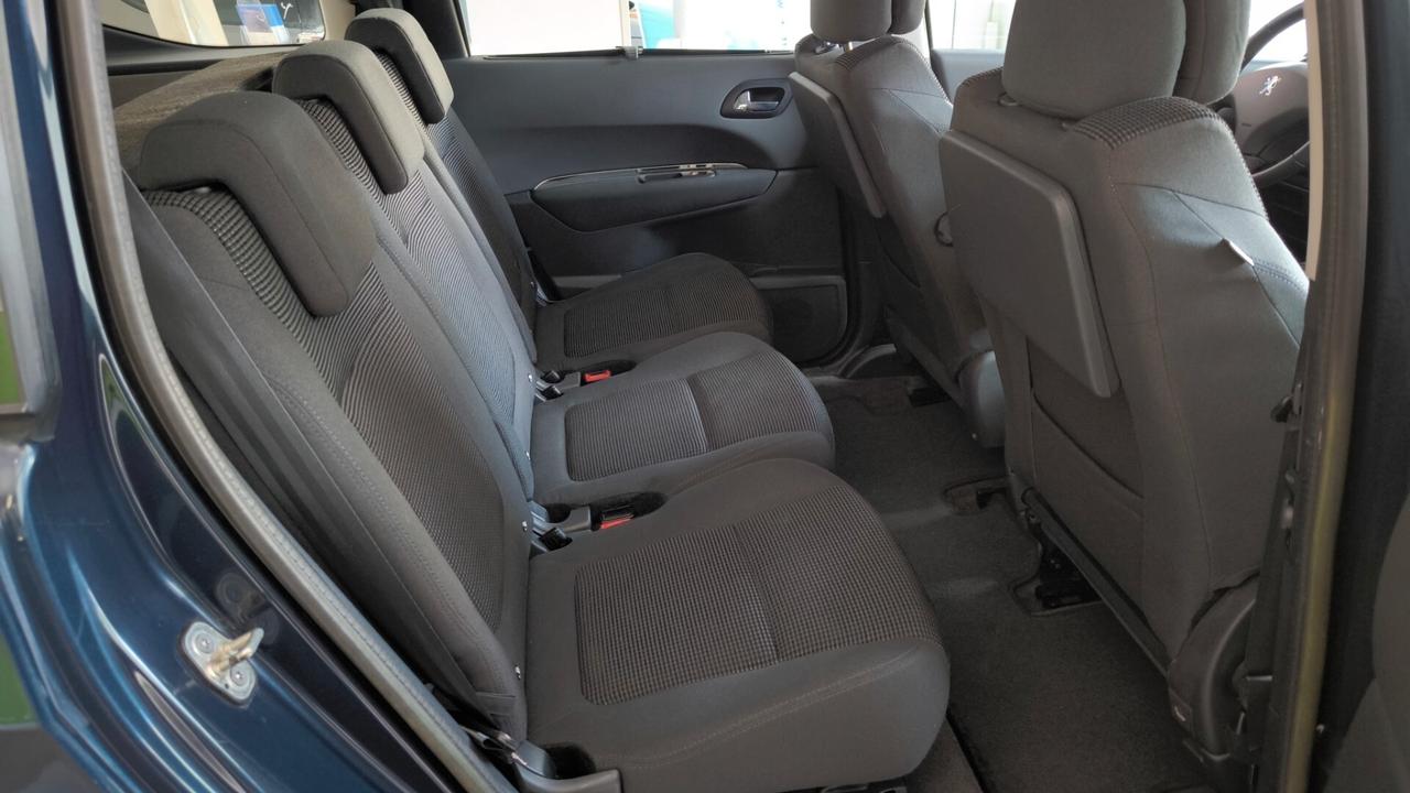 Peugeot 5008 1.6 HDi 112CV Active Mix