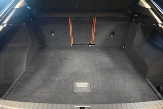 AUDI Q3 SPB 35 TDI S-TR.BUSINESS S-LINE 19" CAM360°RADAR!!
