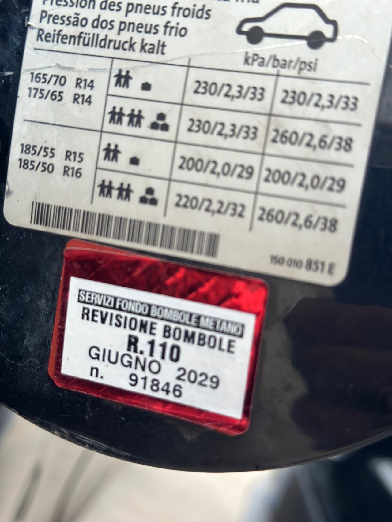 Volkswagen UP! 1.0 METANO 2013 - TETTO PANORAMICO