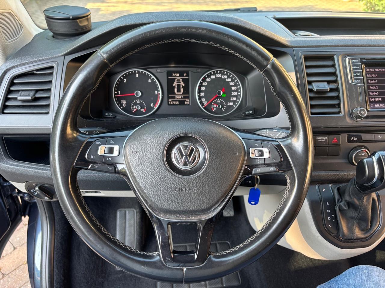 Volkswagen Caravelle 2.0 TDI 204CV DSG 4 Motion 8 Posti