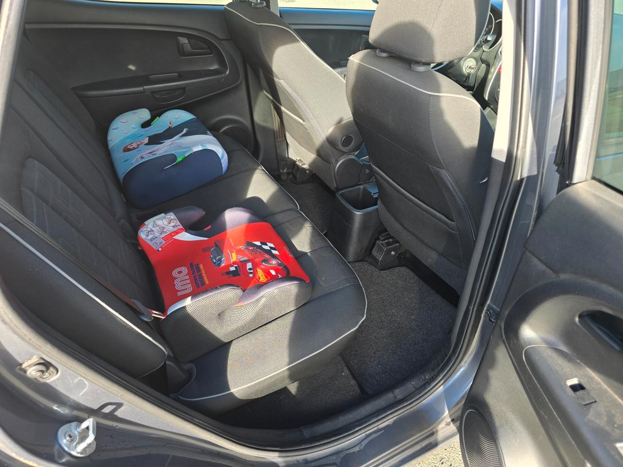 Kia Venga 1.4 CVVT EX ISG SENSORI BLUETOOTH FULL OPTIONAL