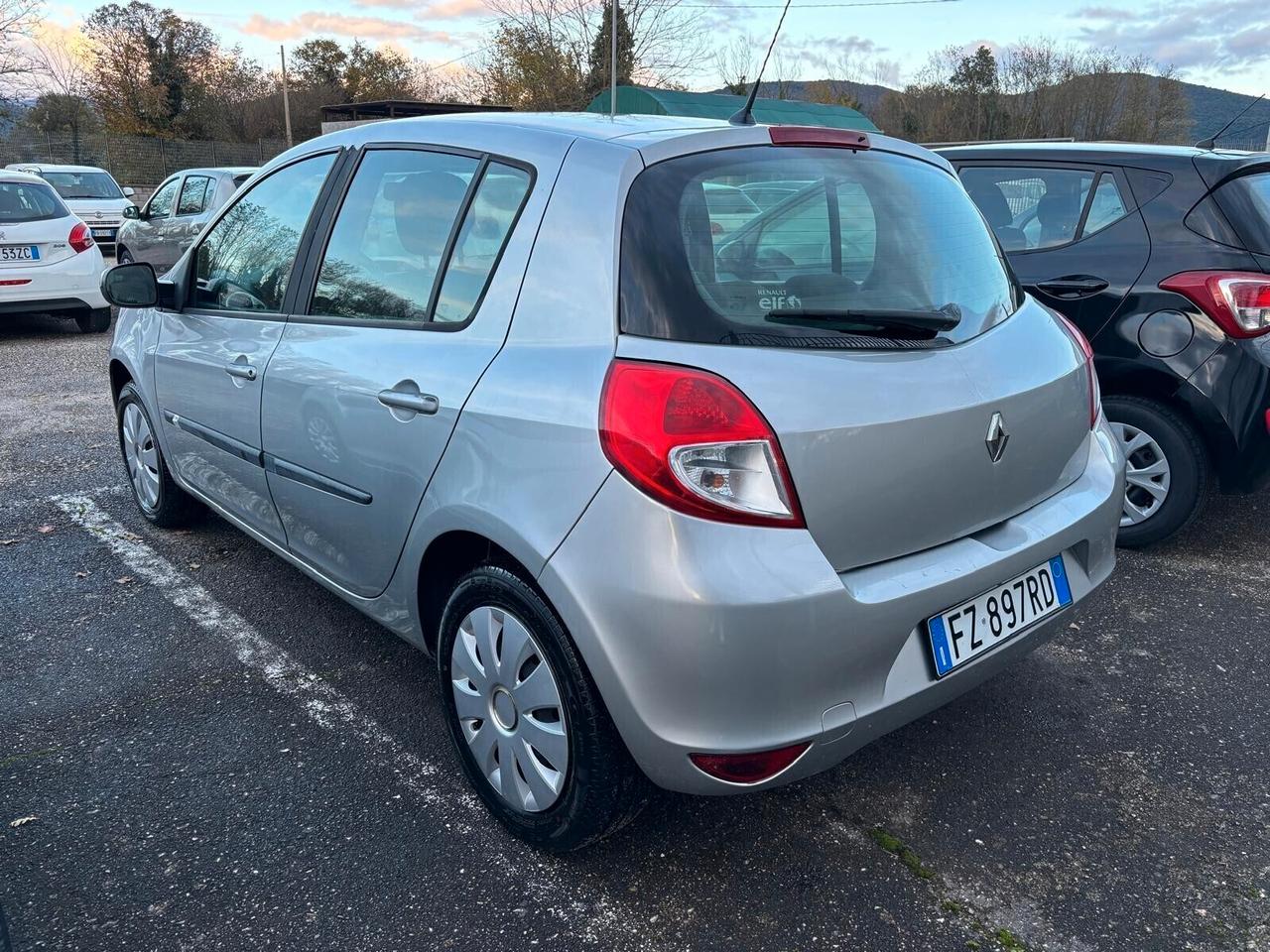 Renault Clio 1.2 5 porte - 2010