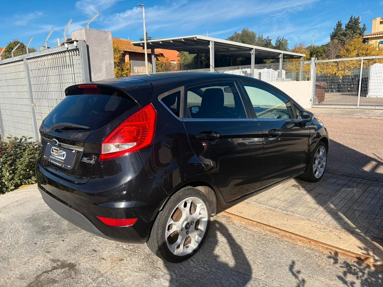 Ford Fiesta 1.4 TDCi 5p. Titanium