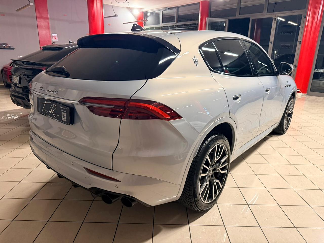 Maserati Grecale MHEV 300 CV AWD GT