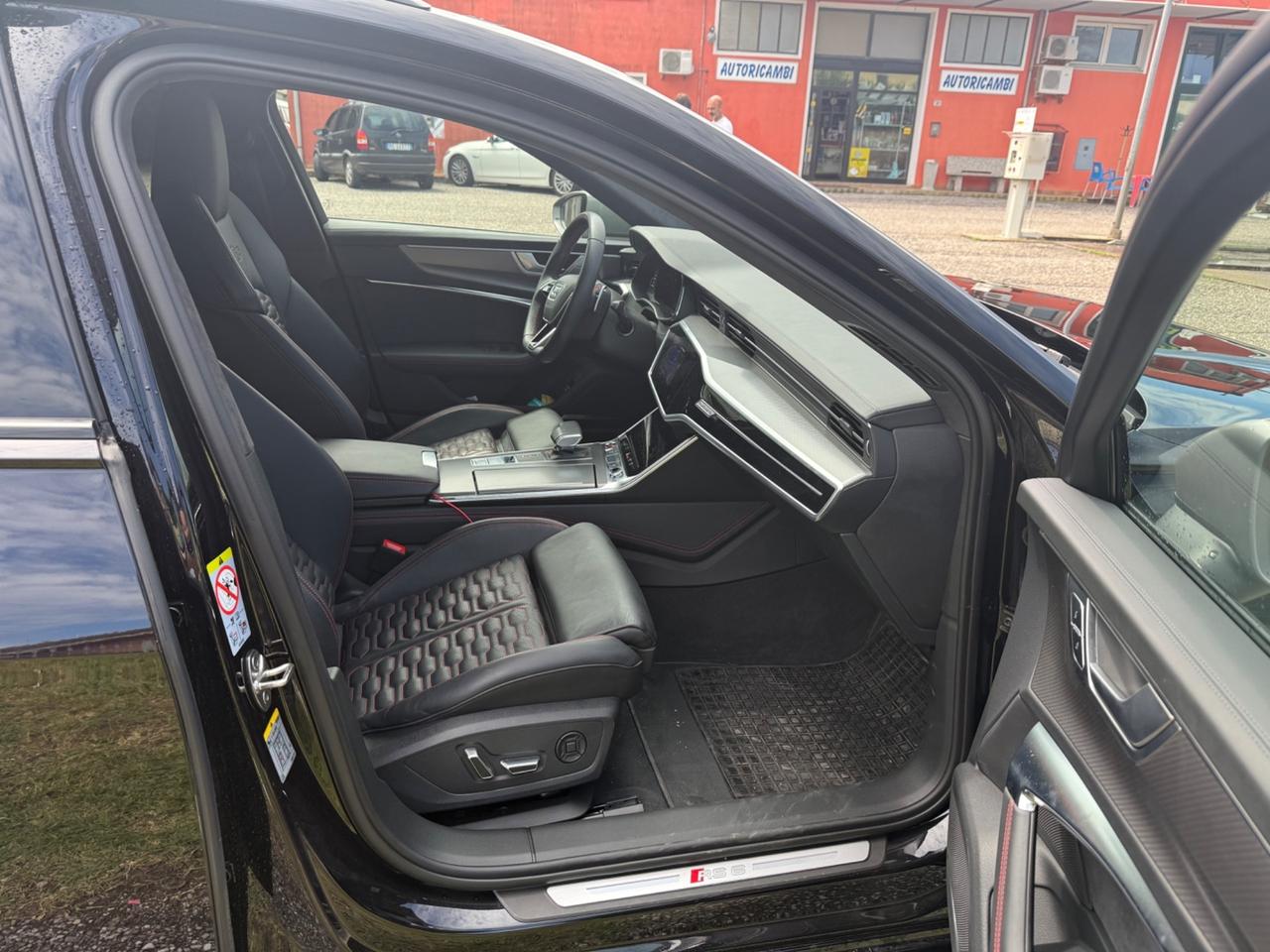 Audi RS6 RS 6 Avant 4.0 TFSI V8 quattro tiptronic Performance