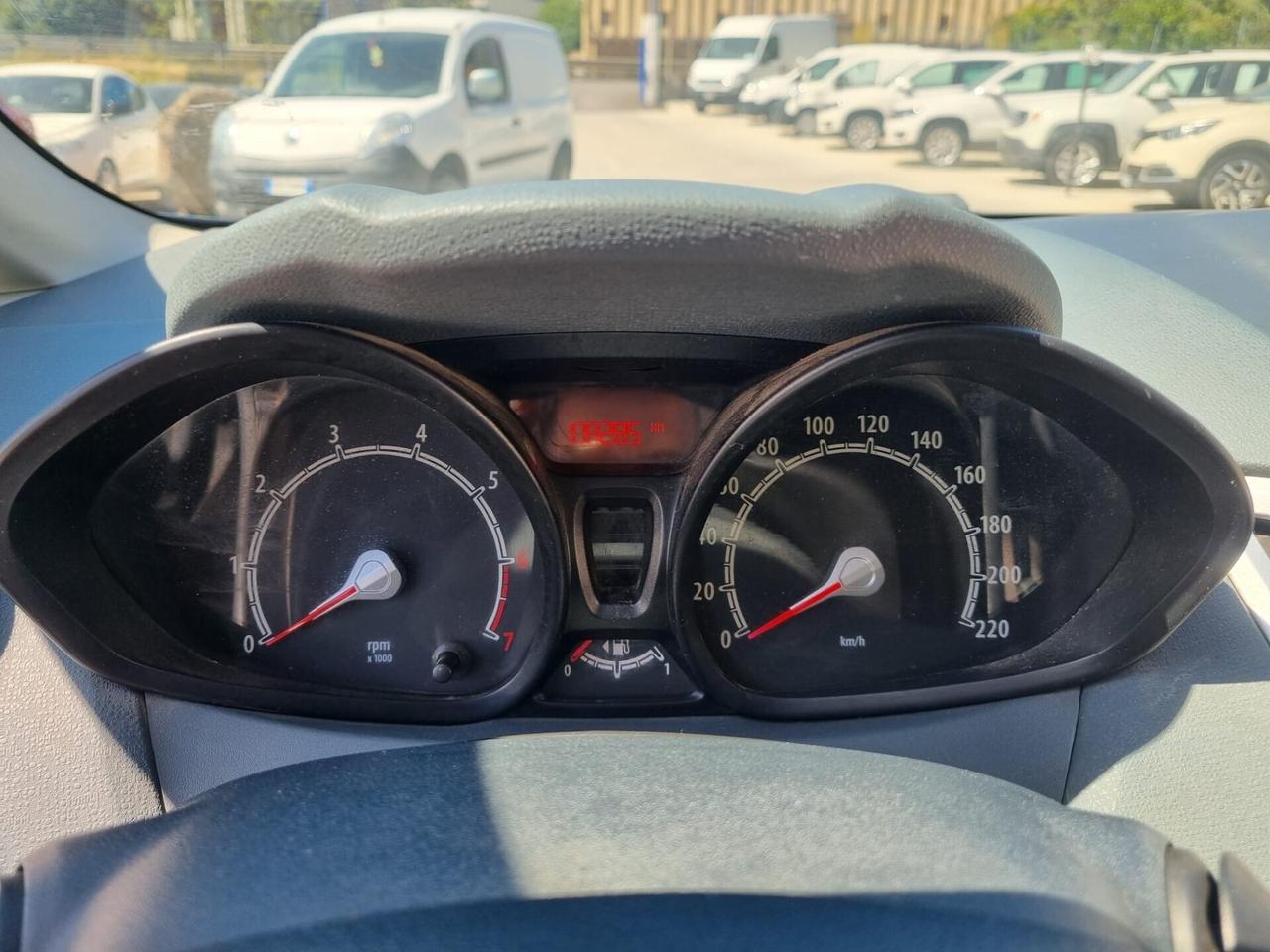 Ford Fiesta 1.4 5 porte Bz.- GPL Titanium