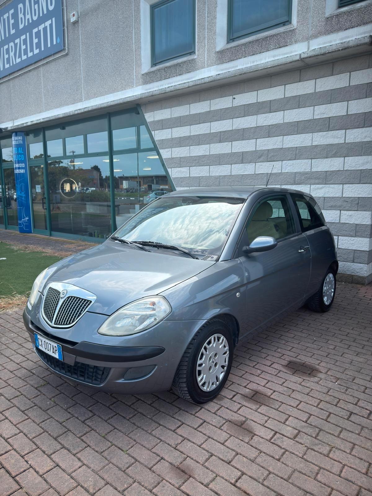 Lancia Ypsilon 1.2 Argento