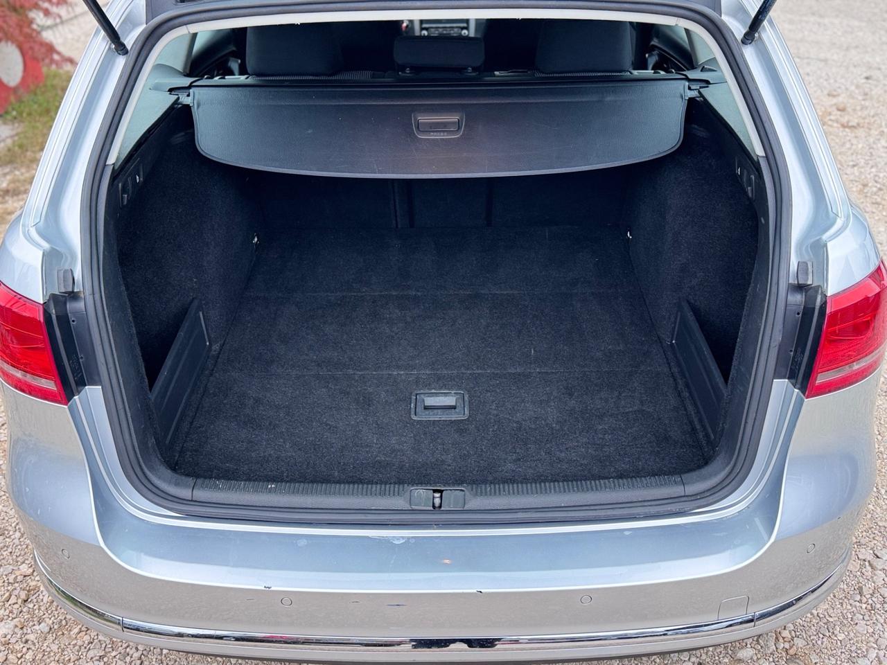 VW PASSAT 1.6 TDI 105cv Neopatentati - 2013