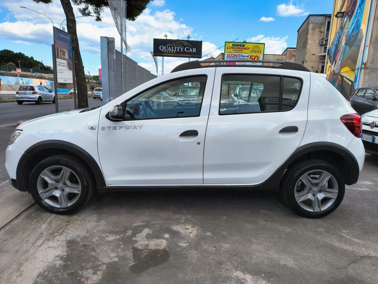 DACIA SANDERO STEPWAY GPL UNICOPROPRIETARIO 2017