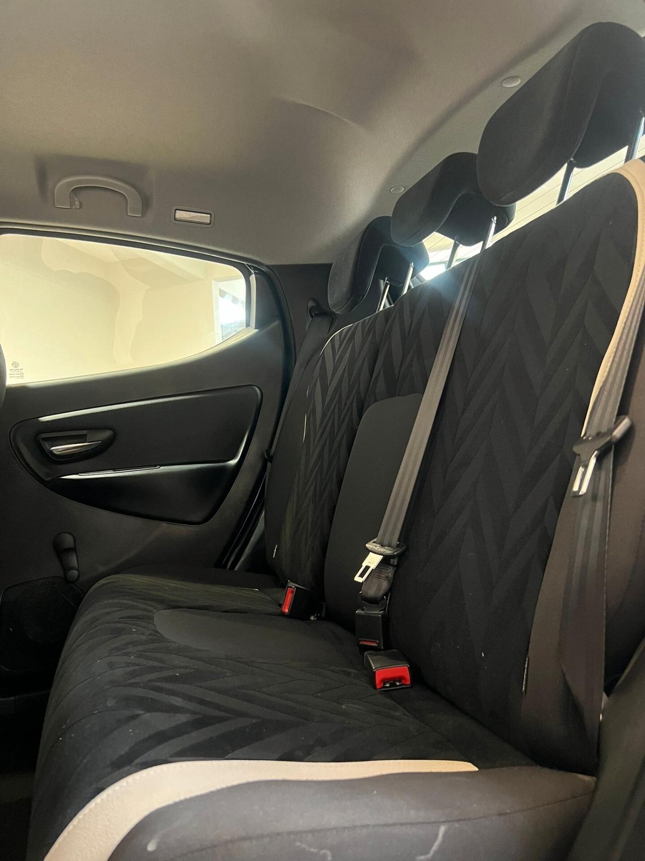 Lancia Ypsilon 1.2 69 CV 5 porte GPL Ecochic Gold