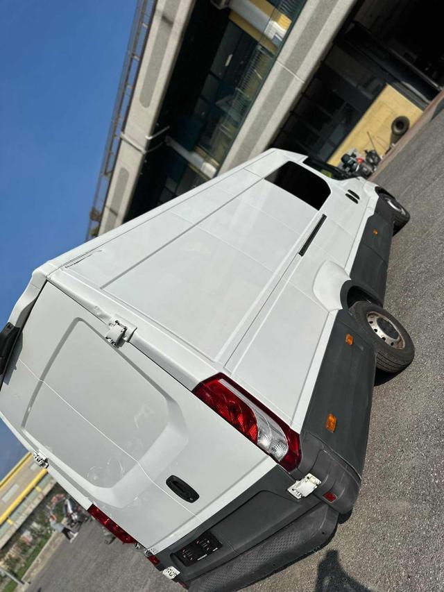 IVECO Daily Daily L4H3 6 Posti Furgonato passo lungo