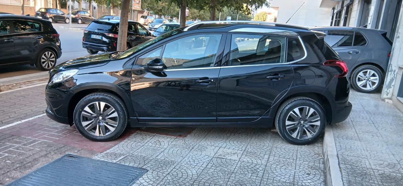 PEUGEOT 2008 BLUE HDi 100 GT LINE