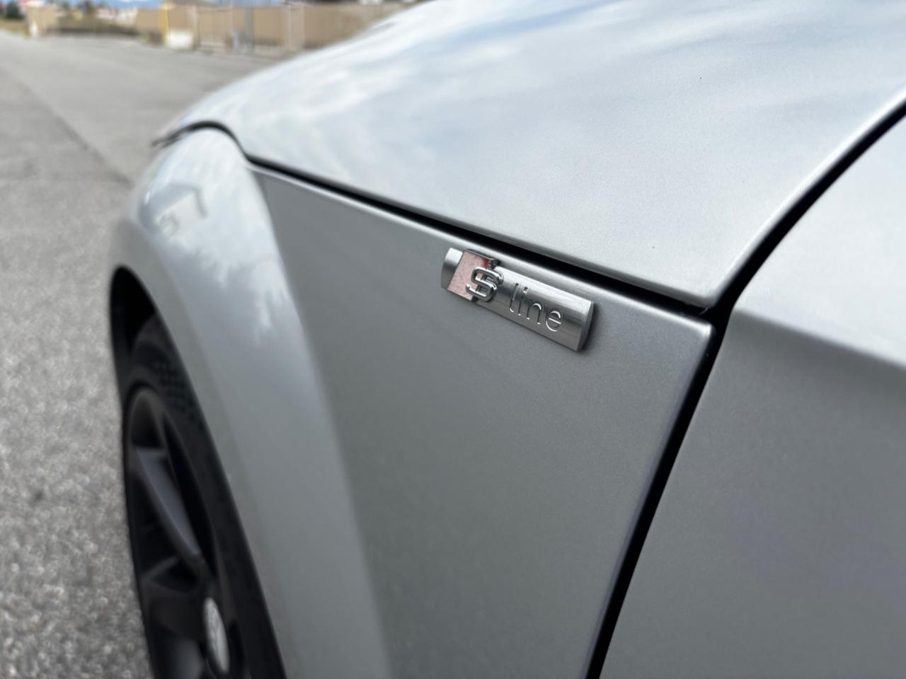 Audi TT Coupé 3.2 V6 quattro, CAMBIO MANUALE