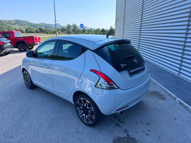 LANCIA Ypsilon 1.2 fire 69 CV 5 porte Gold OK NEOPATENTATO