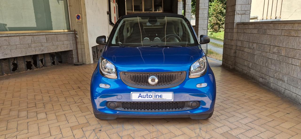 Smart ForTwo 70 1.0 twinamic Youngster cerchi in lega cambio automatico e sequenziale sedili in pelle