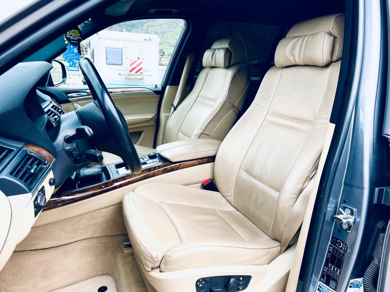 Bmw X5 3.0d 235cv ,,IMMACOLATA” 7 posti Gancio 3500kg