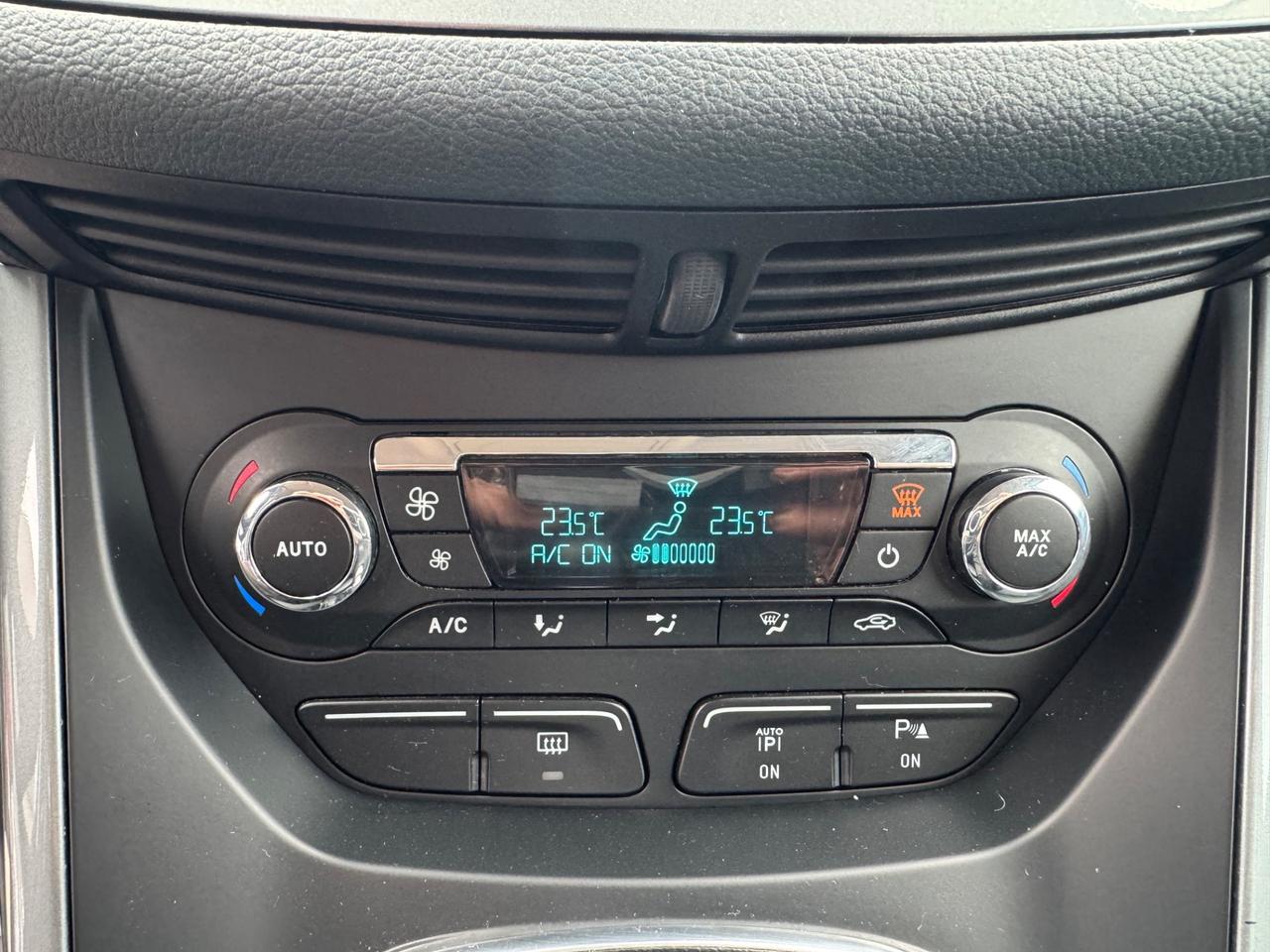 Ford C-Max 1.6 TDCi 115CV Titanium GANCIO TRAINO NEOPATENTATI