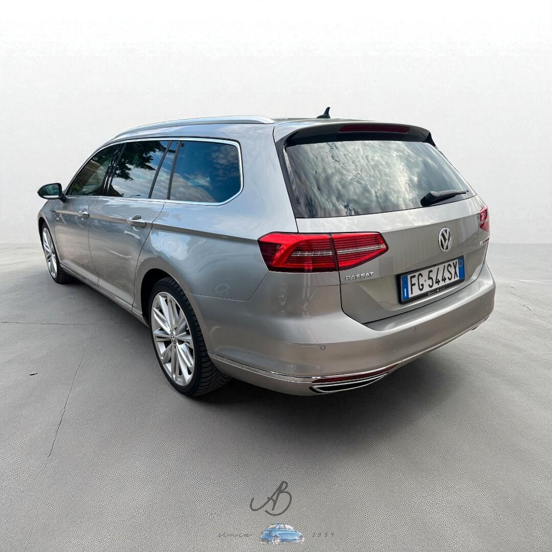 Volkswagen Passat Business Alltrack 2.0 BiTDI 240 CV 4MOT DSG Exec. BMT