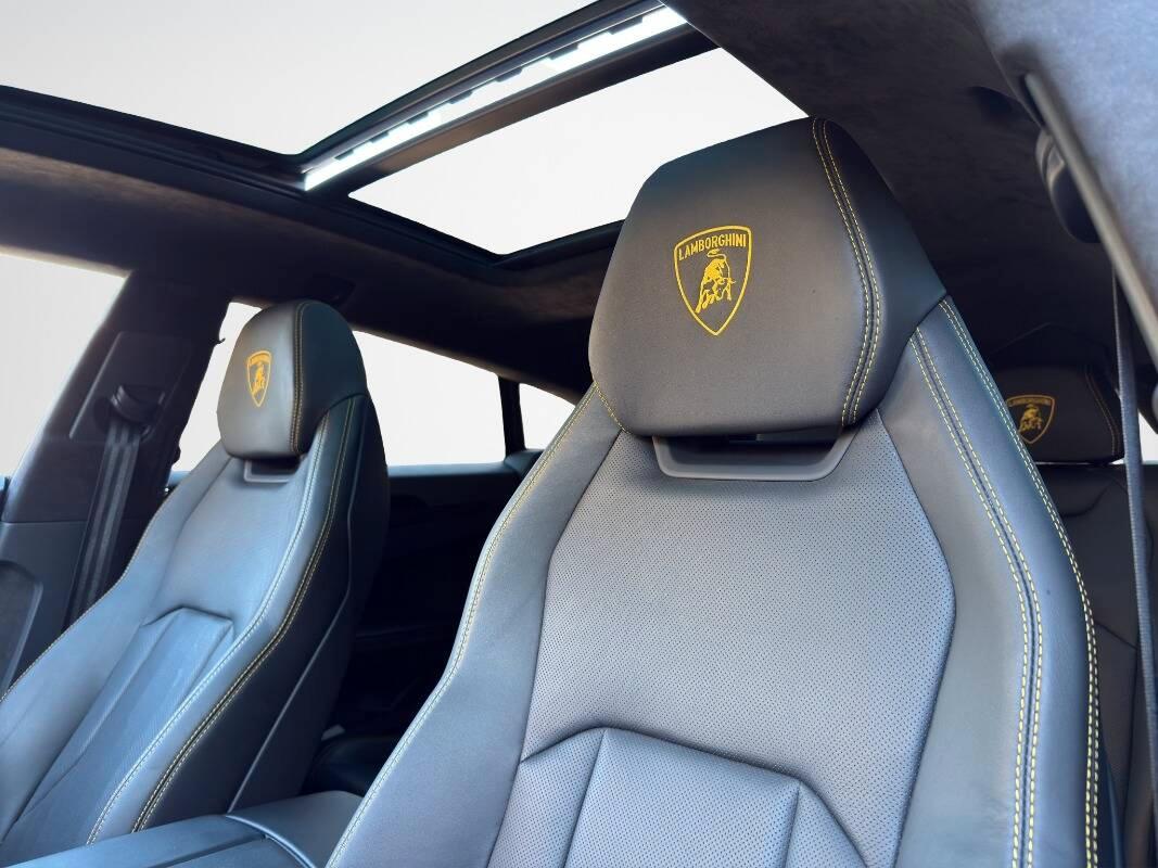Lamborghini Urus 4.0 V8 auto