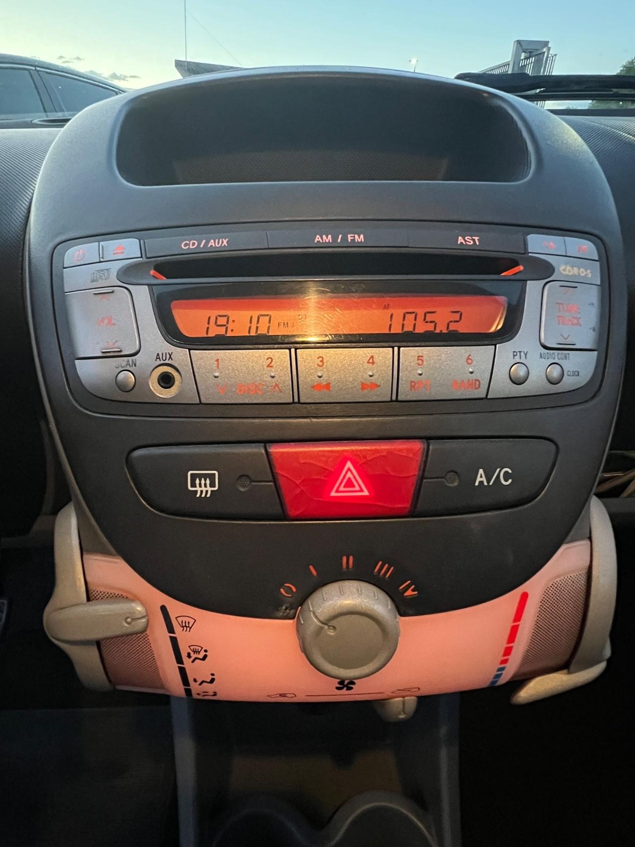 Peugeot 107 1.0 68CV 5p. Urban Move