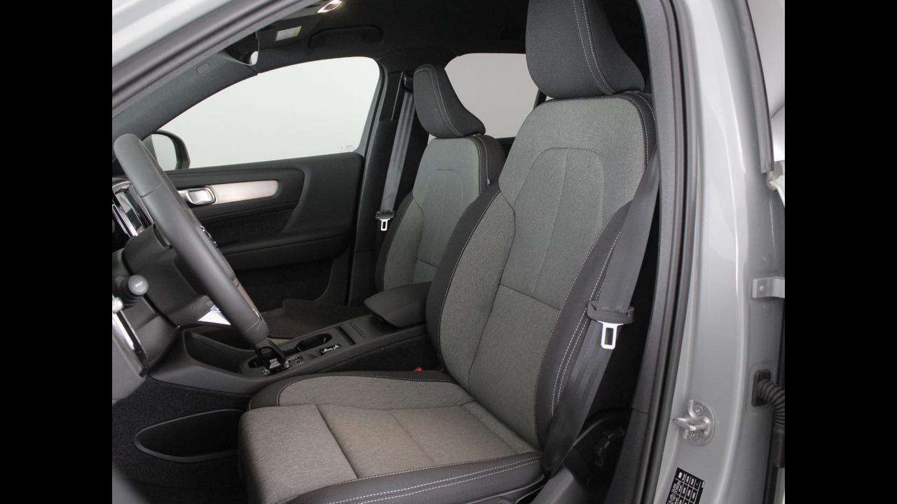 VOLVO XC40 Core T2 AUT
