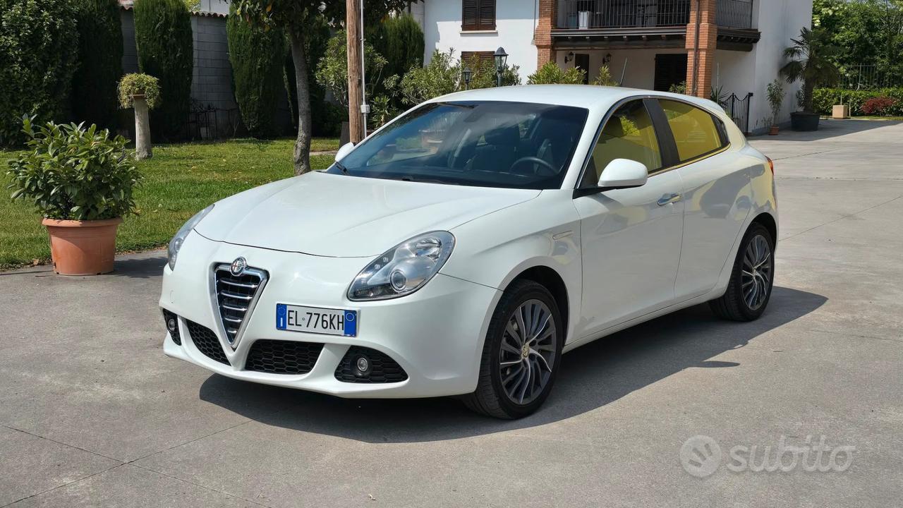 ALFA ROMEO GIULIETTA TENUTA MOLTO BENE