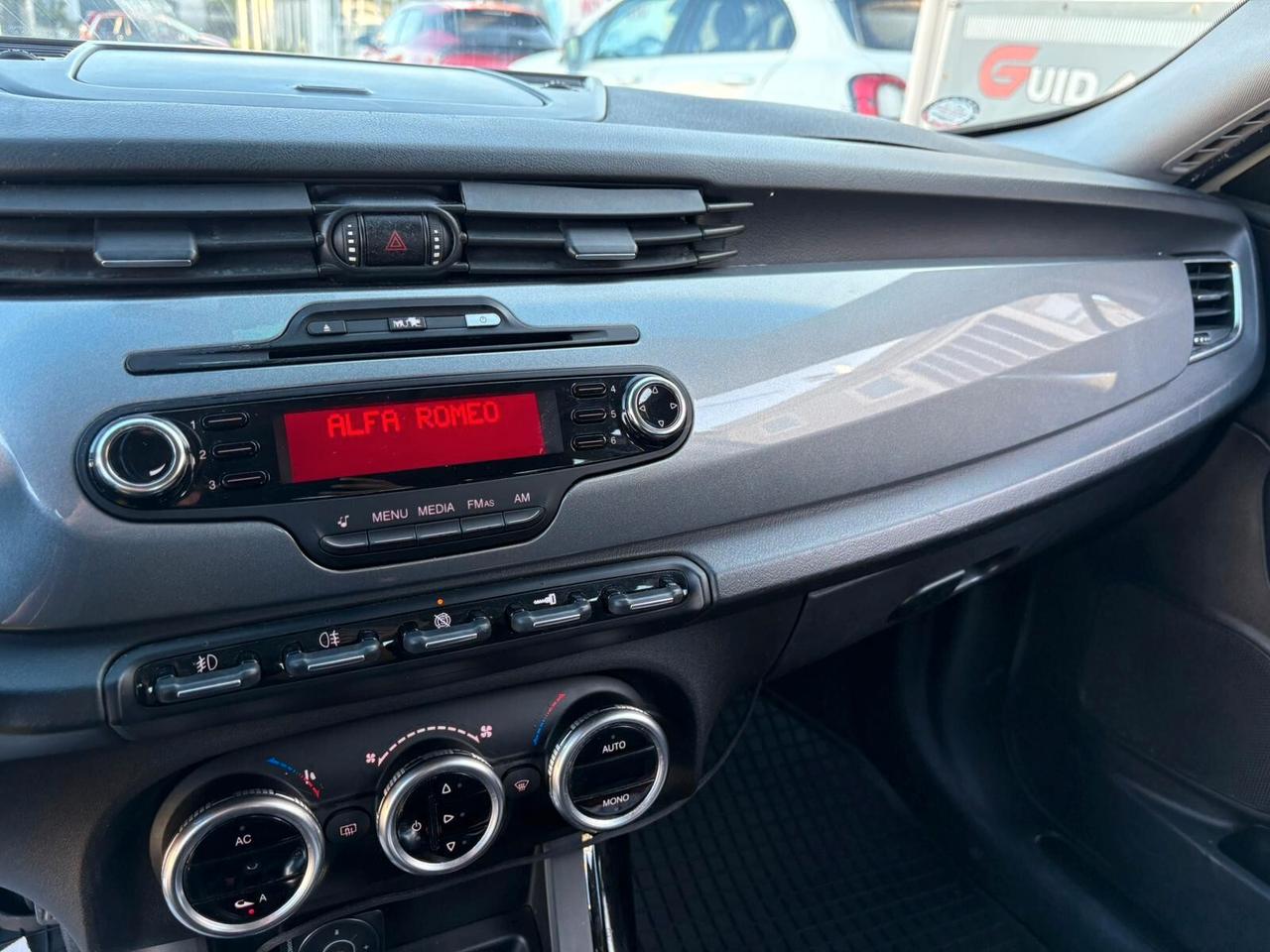 Alfa Romeo Giulietta 1.6 JTDm-2 105 CV Exclusive