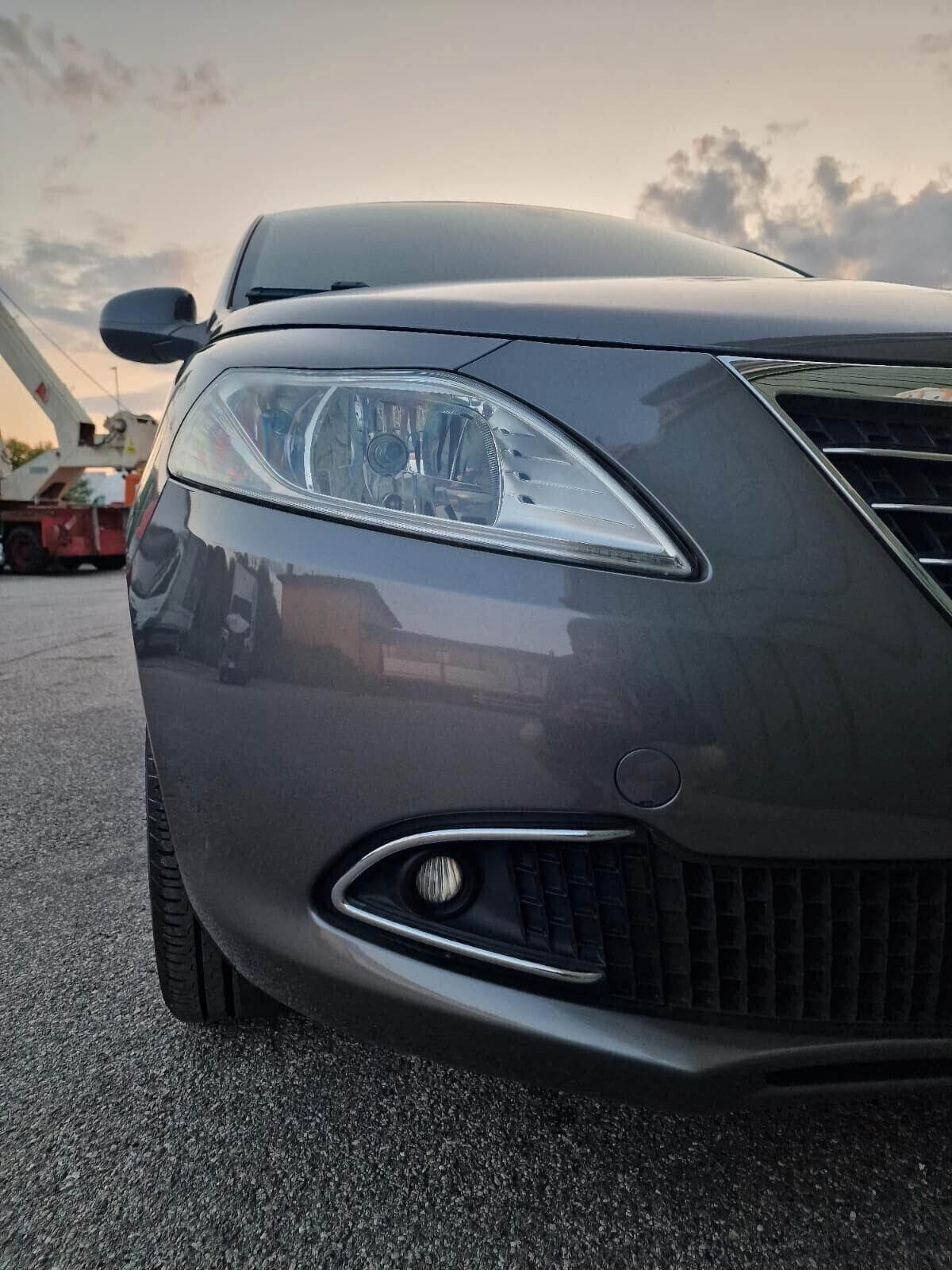 Lancia Ypsilon 1.2 benz 69 CV