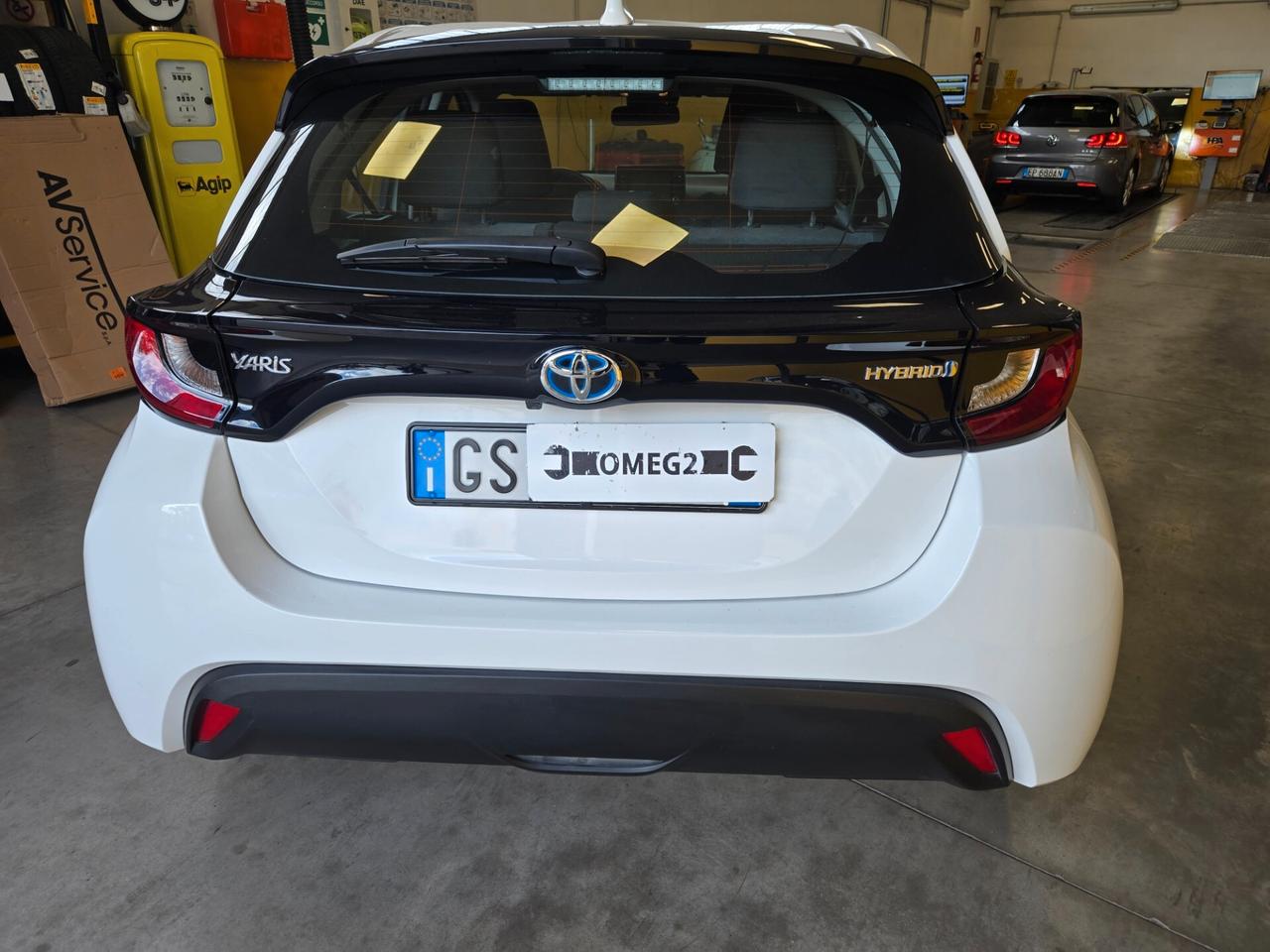 Toyota Yaris 1.5 Hybrid Business