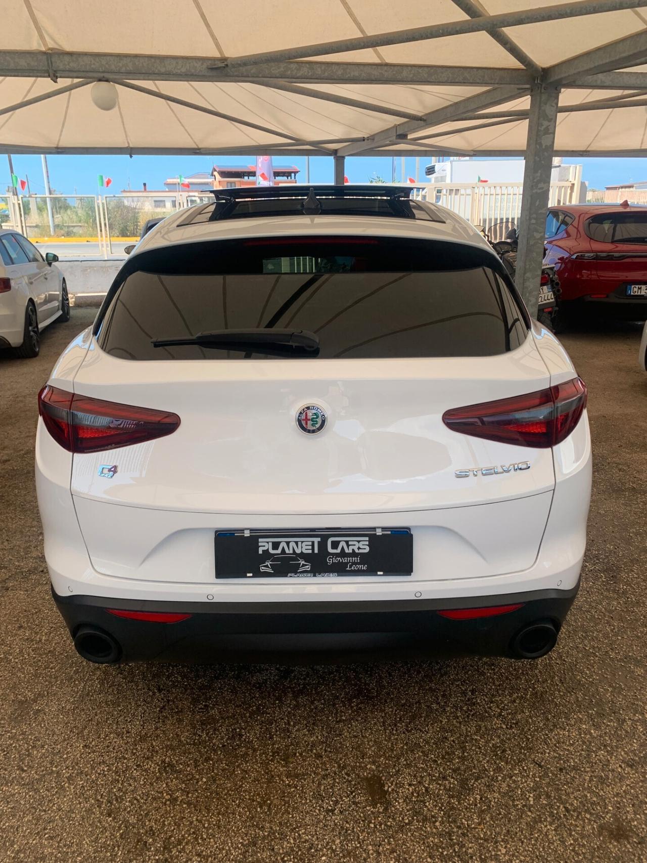 Alfa Romeo Stelvio 210 CV Q4 full tetto uniprò