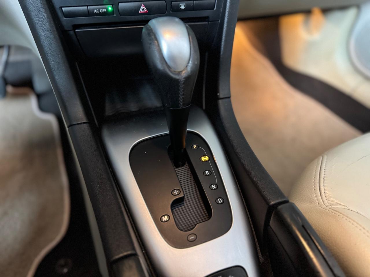 Saab 9-3 Cabriolet 1.9 TiD 16V DPF Vector Sentronic