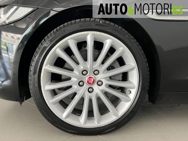 JAGUAR XE 2.0 D 240 CV AWD aut. Portfolio