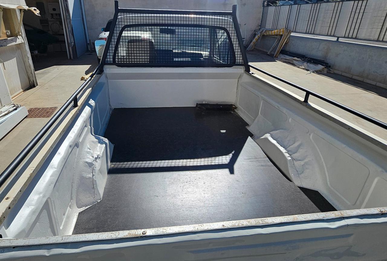Volkswagen Caddy Pickup