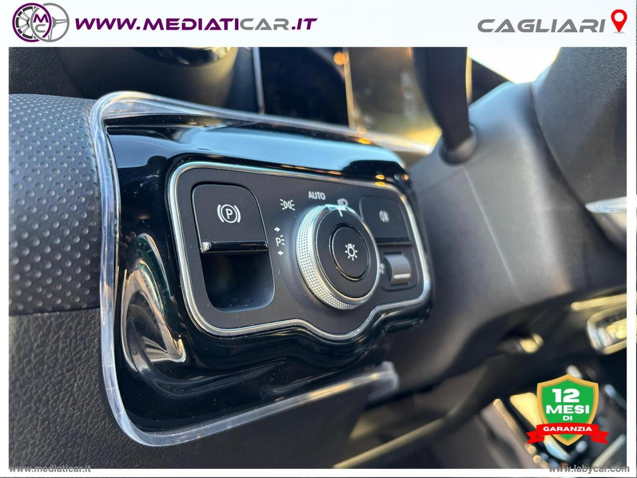 MERCEDES-BENZ A 180 Premium