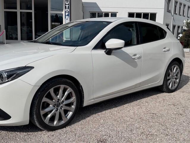 Mazda 3 2.2 Skyactiv-D Exceed - LIEVE URTO FRONT. !!