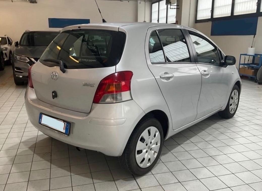 Toyota Yaris 1.3 5 porte