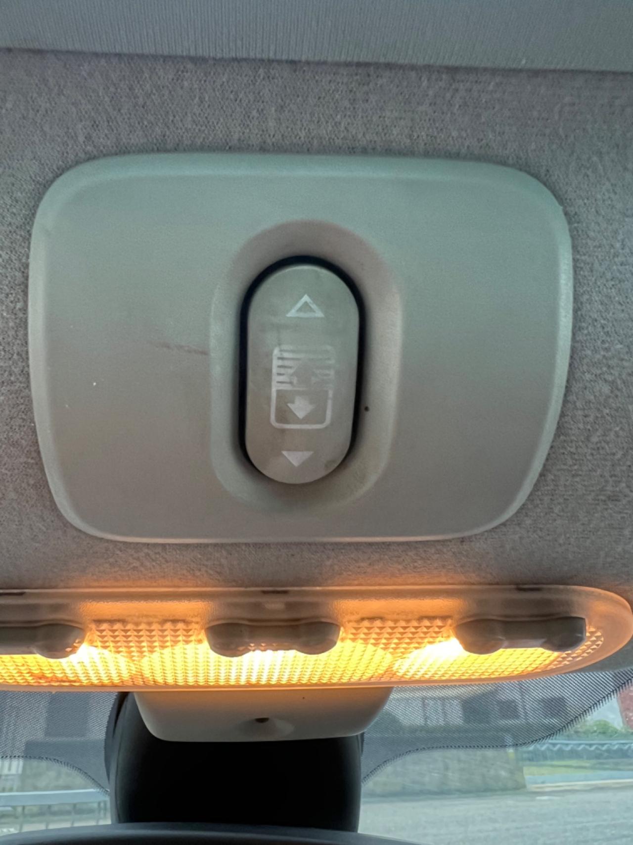 NISSAN QASHQAI 2.0 DIESEL 4X4 7 POSTI FULL OPTIONAL