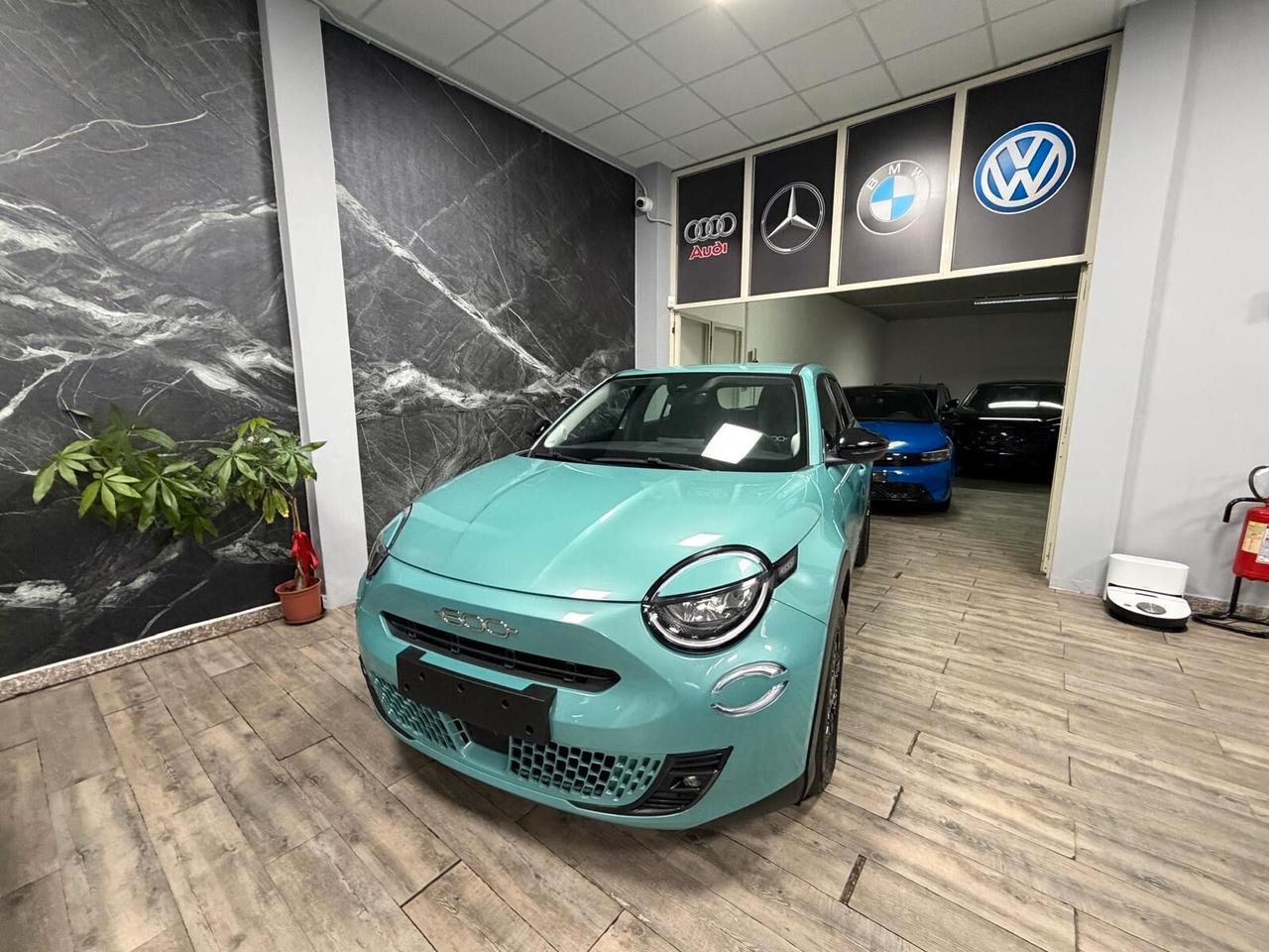 Fiat 600 Hybrid 100 CV DCT MHEV ADATA PER NEOPATENTATI