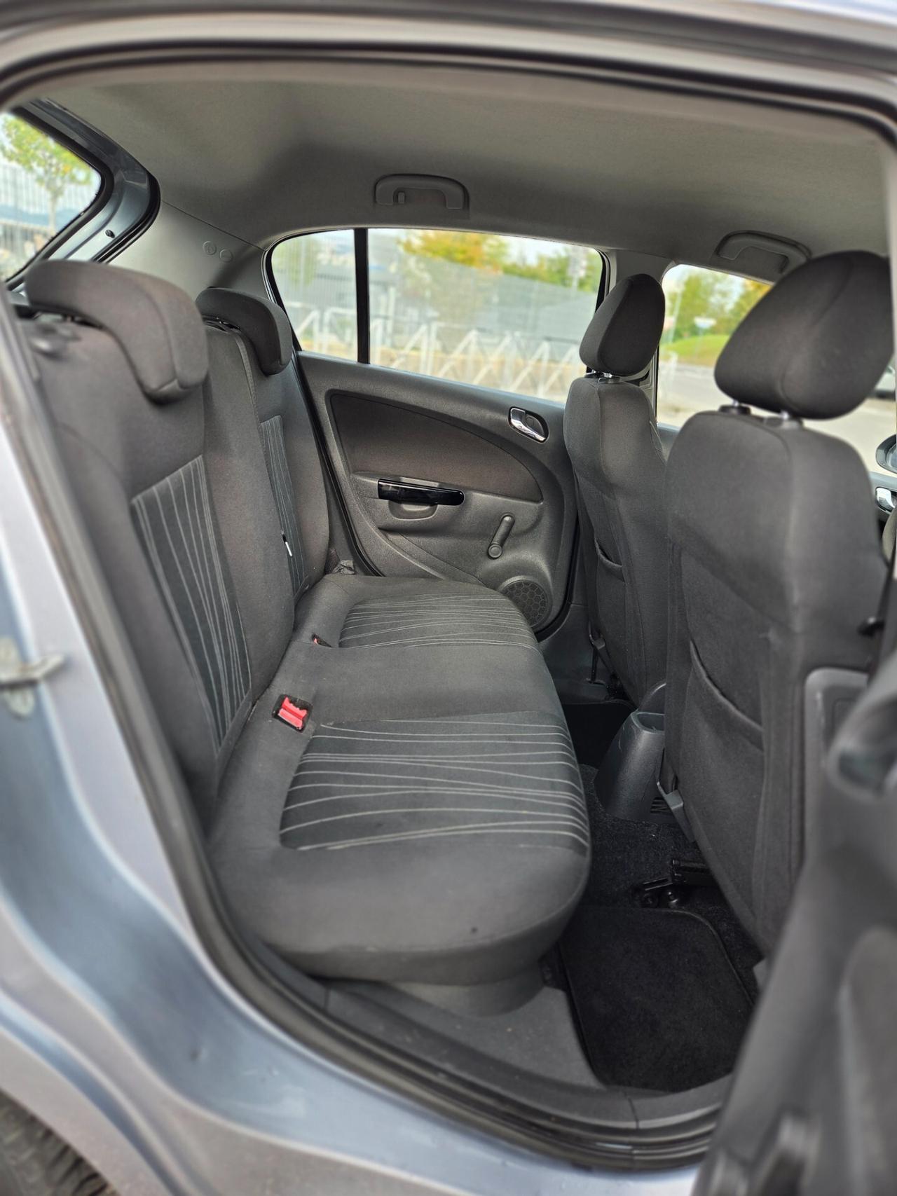 Opel Corsa 1.2 80CV 5 porte GPL-TECH Edition
