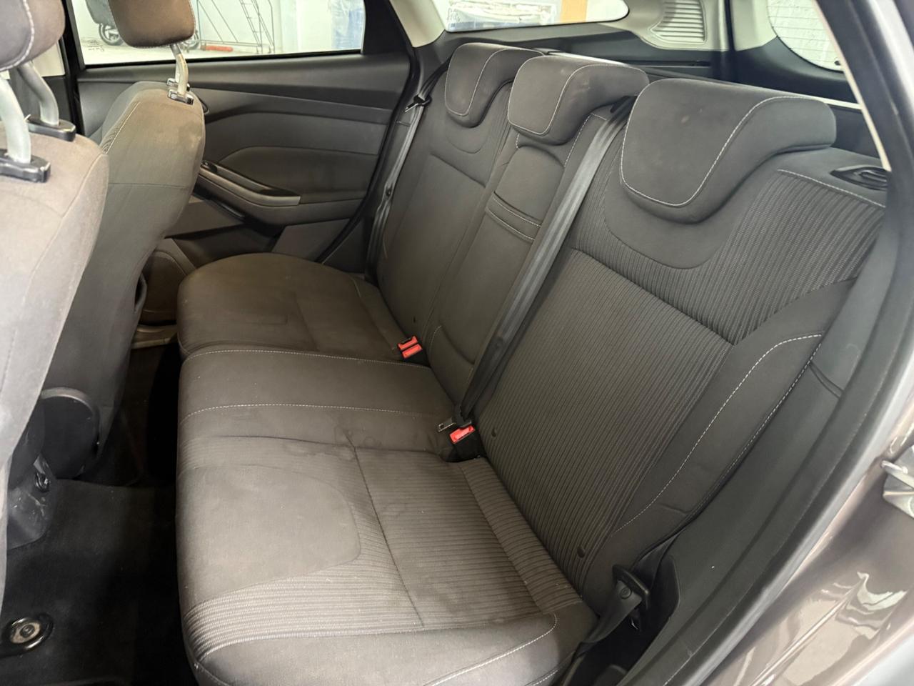 Ford Focus 2.0 TDCi 115 CV Powershift SW Titanium