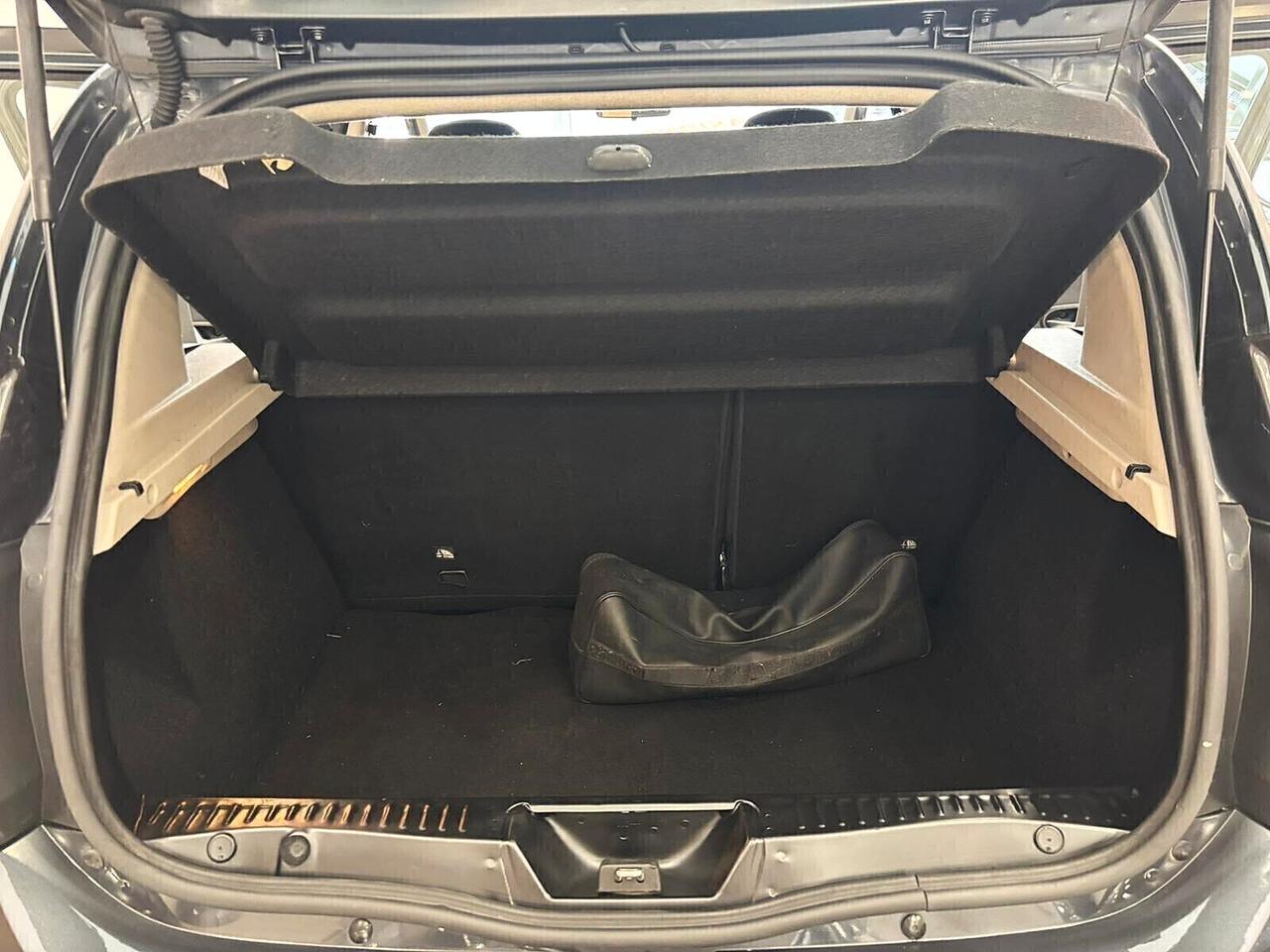 Dacia Sandero 1.5 dCi stepway **FULL OPTIONAL**